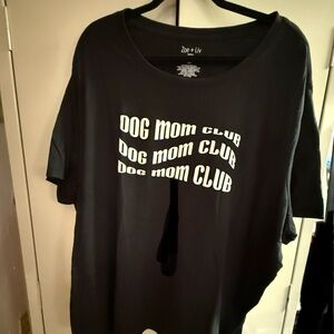 Black Dog Mom Club t shirt